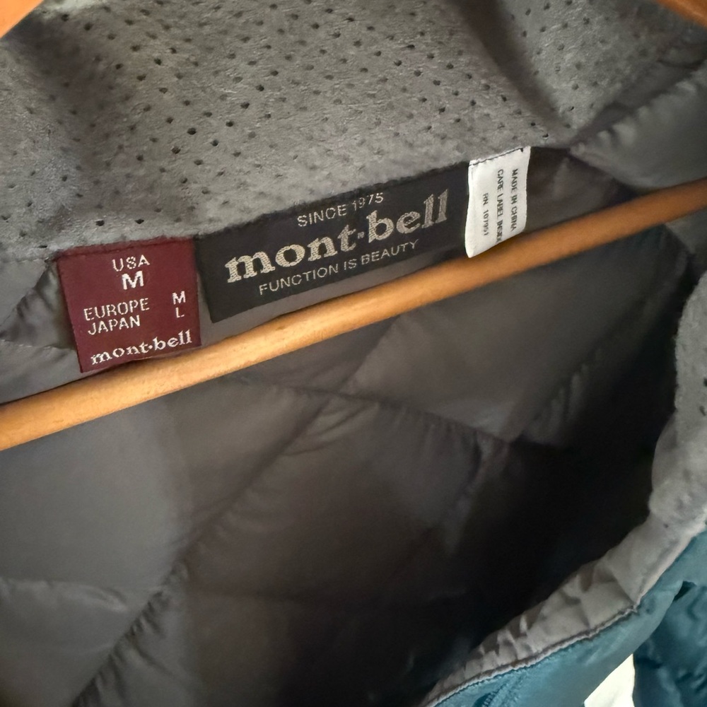 Montbell Green Puffer Jacket- GREAT condition - Picture 3 of 6